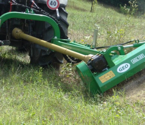 TRITURADORA DE MARTILLOS PARA TRACTOR AGL